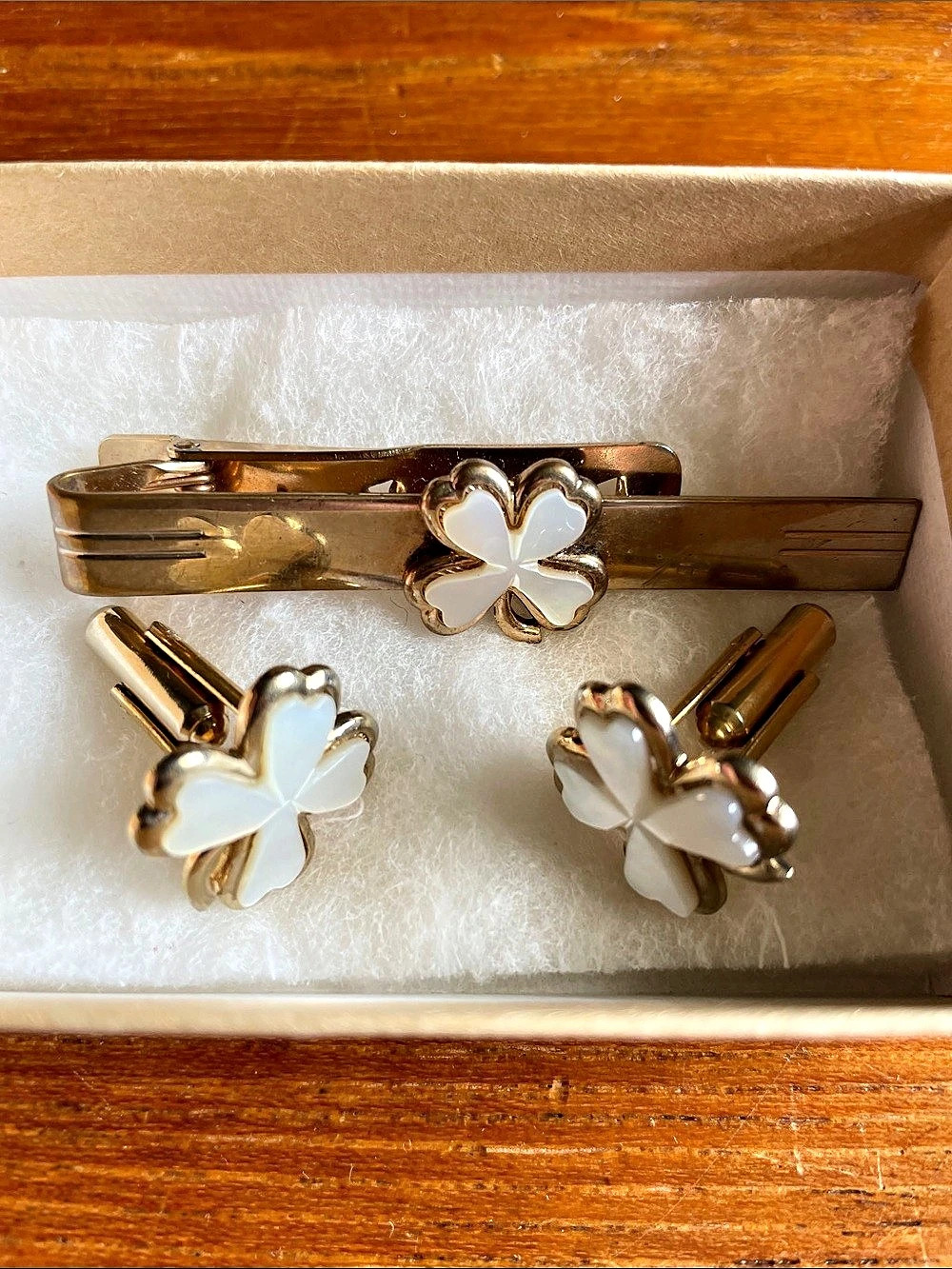 Vintage Mother of Pearl Cufflinks and Tie Clip Set